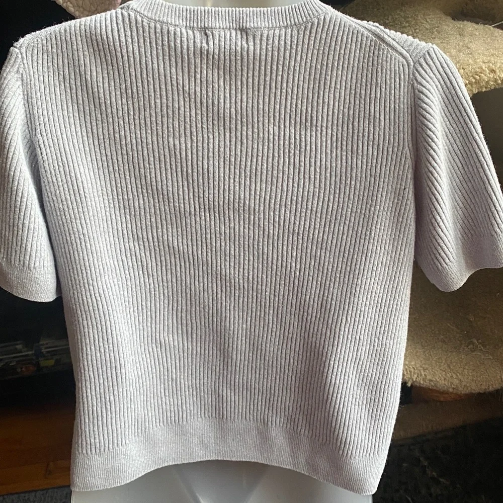 Halogen Light Gray Ribbed Short Sleeved Knit Crewneck Sweater Tag L Fits M/S